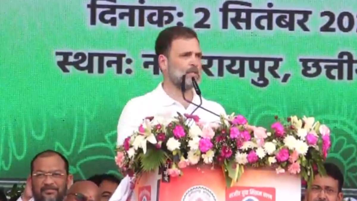 राजीव युवा मितान सम्मेलन : राहुल गांधी ने CM भूपेश बघेल के काम को सराहा, कहा – छत्तीसगढ़ में ही मिलता है धान का सबसे ज्यादा पैसा, भाजपा का काम नफरत फैलाना…