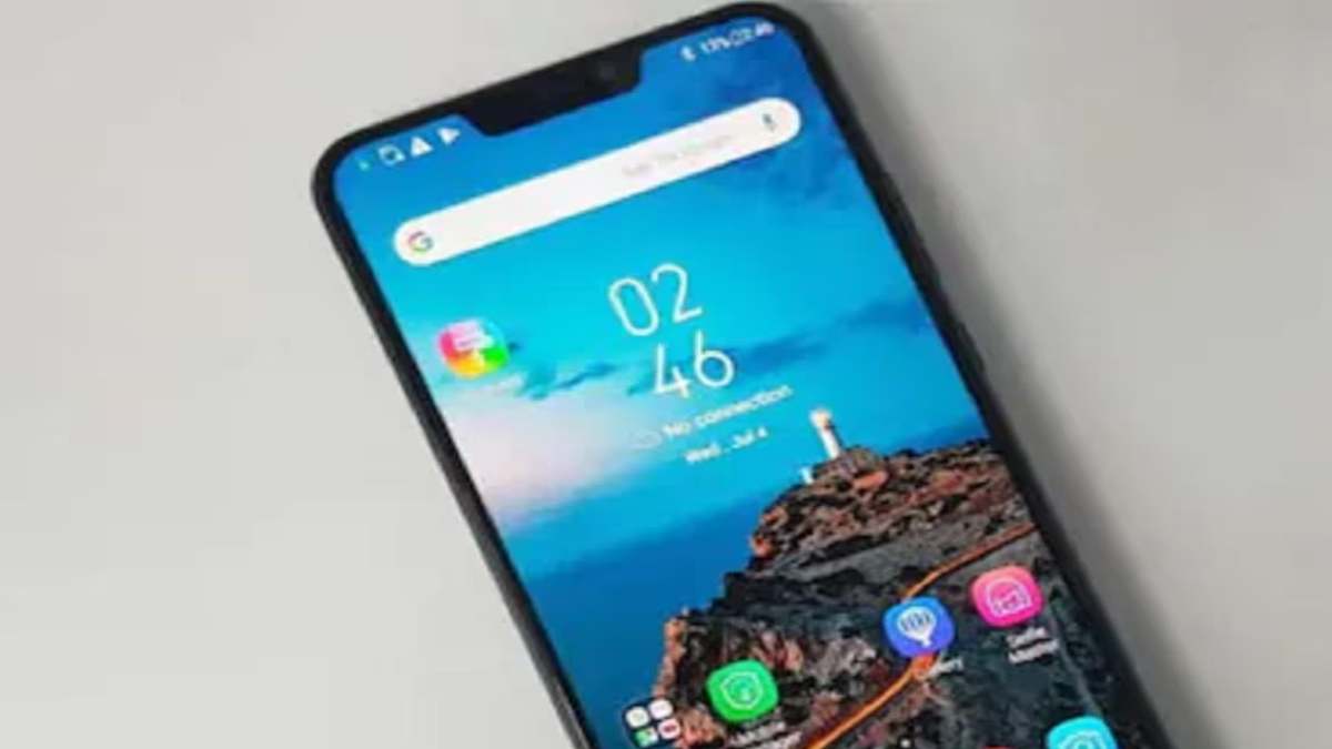 Free Mobile Scheme: फ्री में मोबाइल दे रही सरकार, जानिए किनको और कैसे मिलेगा लाभ ?