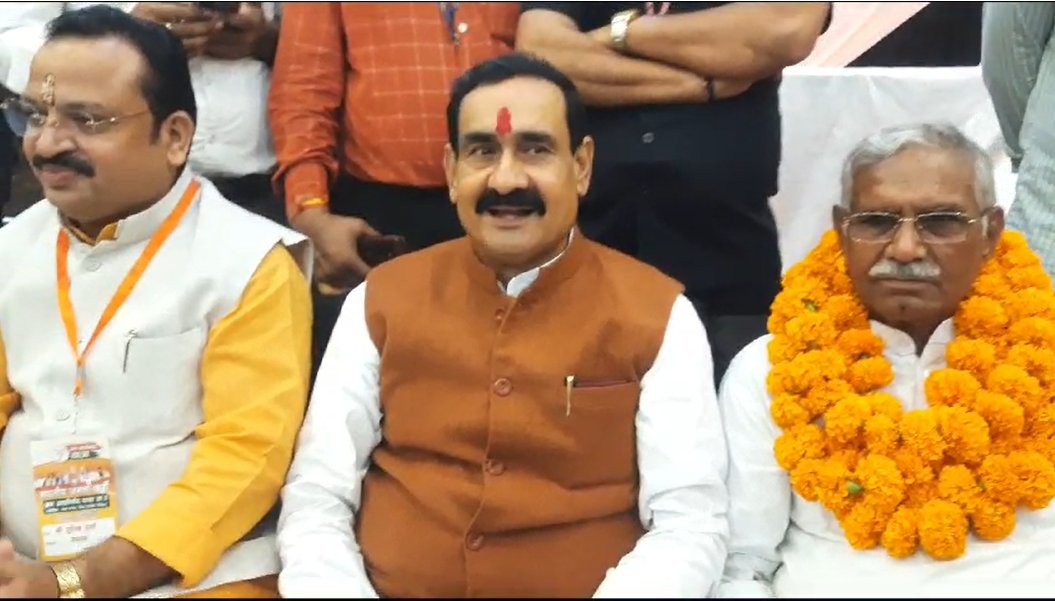 गृहमंत्री नरोत्तम का बड़ा बयानः बोले- ग्वालियर चंबल संभाग में जीतेंगे 25 सीट, इस बार महाराज हमारे साथ, जीत हमारी होगी, उदयनिधि के बयान को लेकर कहा…