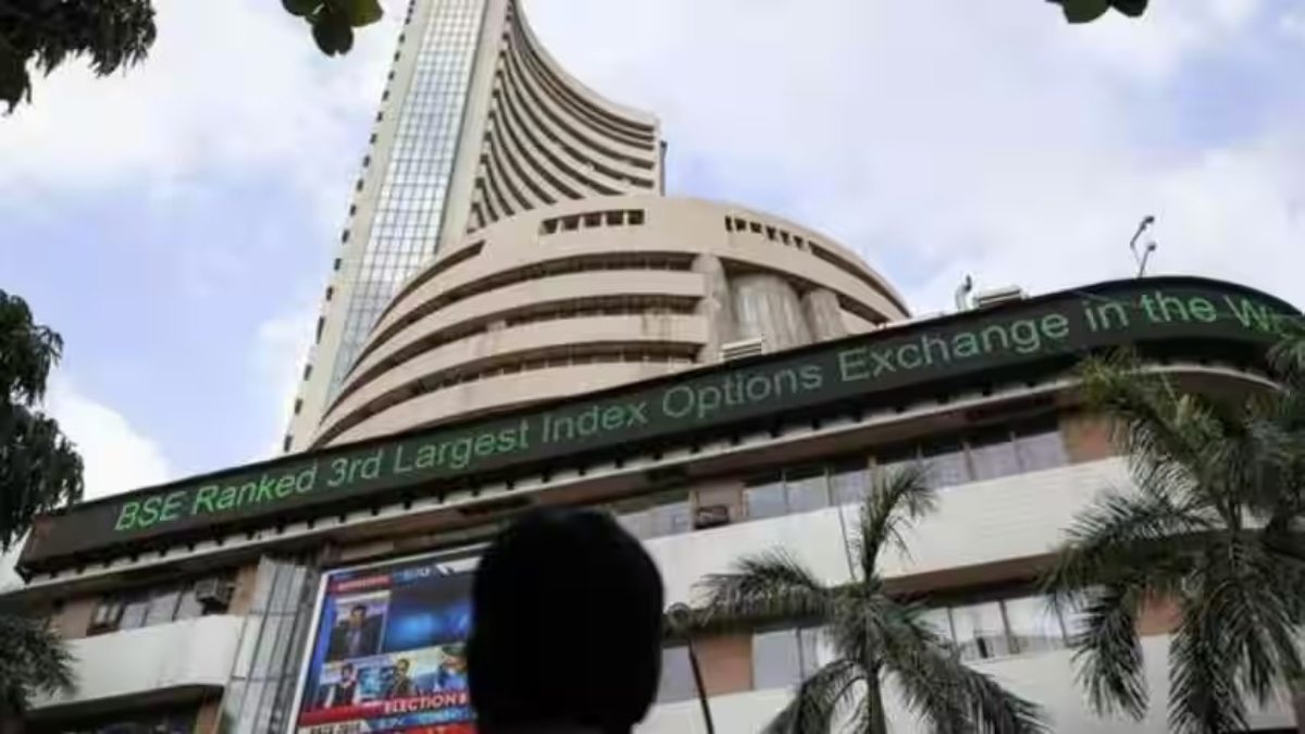 Stock Market Open : शेयर बाजार में लुढ़का सेंसेक्स, Nifty भी औंधे मुंह गिरा, जानिए किन स्टॉक में आई गिरावट ?
