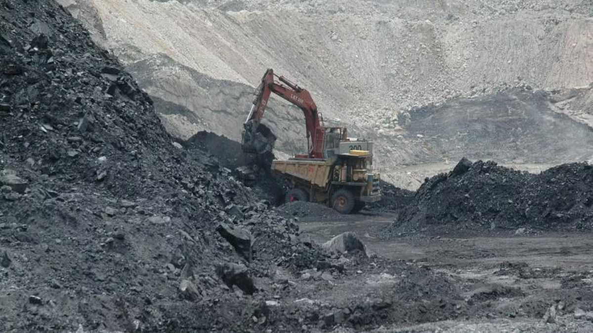 काला पत्थर के अवैध खनन पर जुर्माना लगाकर भूली सरकार, माफियाओं ने अब तक नहीं चुकाए 298 करोड़
