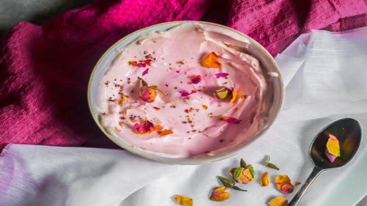 Ganesh Chaturthi Recipe : बप्पा को लगाएं गुलाब श्रीखंड का भोग, यहां देखें रेसिपी …