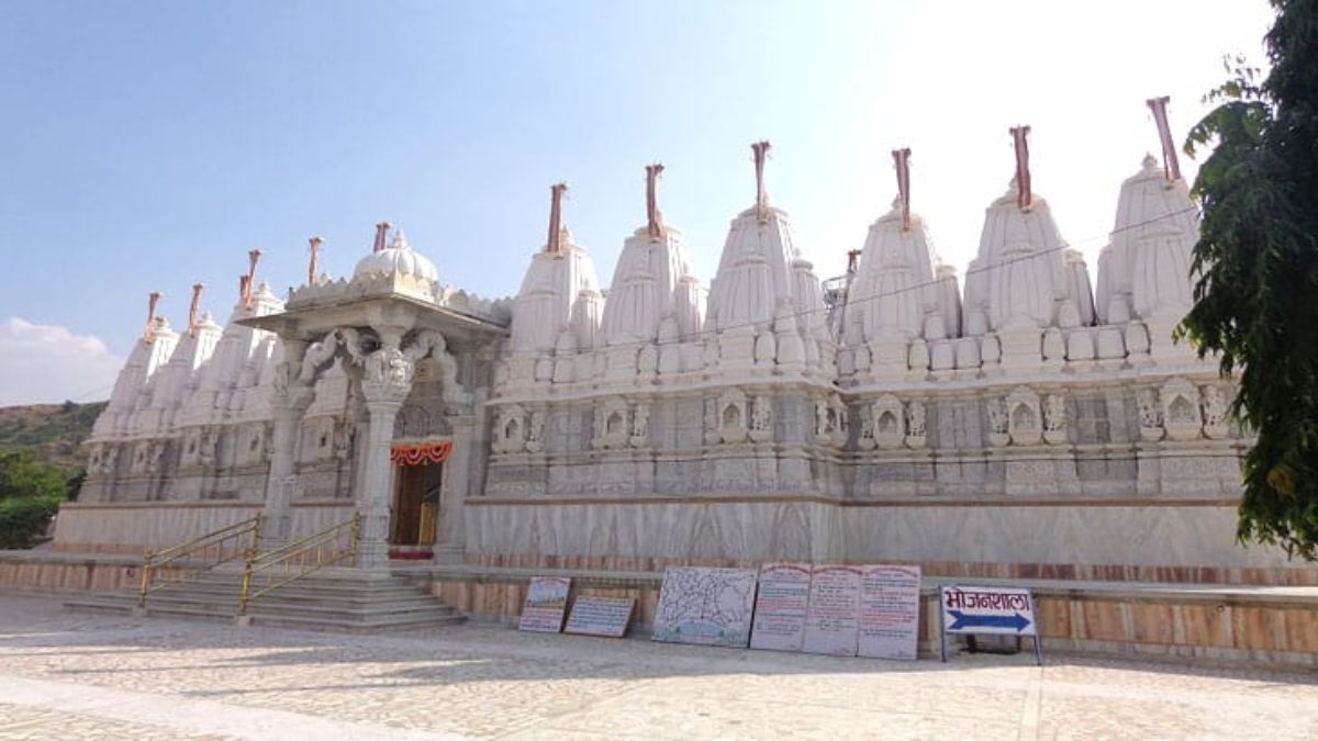 पर्युषण महापर्व : ईंट-चूना-रेत से बनी है 1700 साल पुरानी 135 सेमी ऊंची महावीर स्वामी की मूर्ति, जानिए इसका इतिहास …
