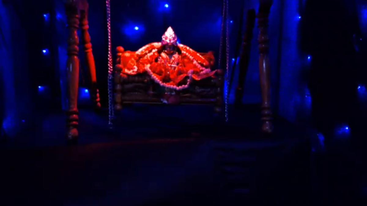 LIVE; सीएम हाउस में जन्माष्टमी की धूम: खंडवा में सत्य लक्ष्मी नारायण मंदिर को अंतरिक्ष की तरह सजाया गया, चन्द्रयान-3 और विक्रम लैंडर की बनाई गई झांकी