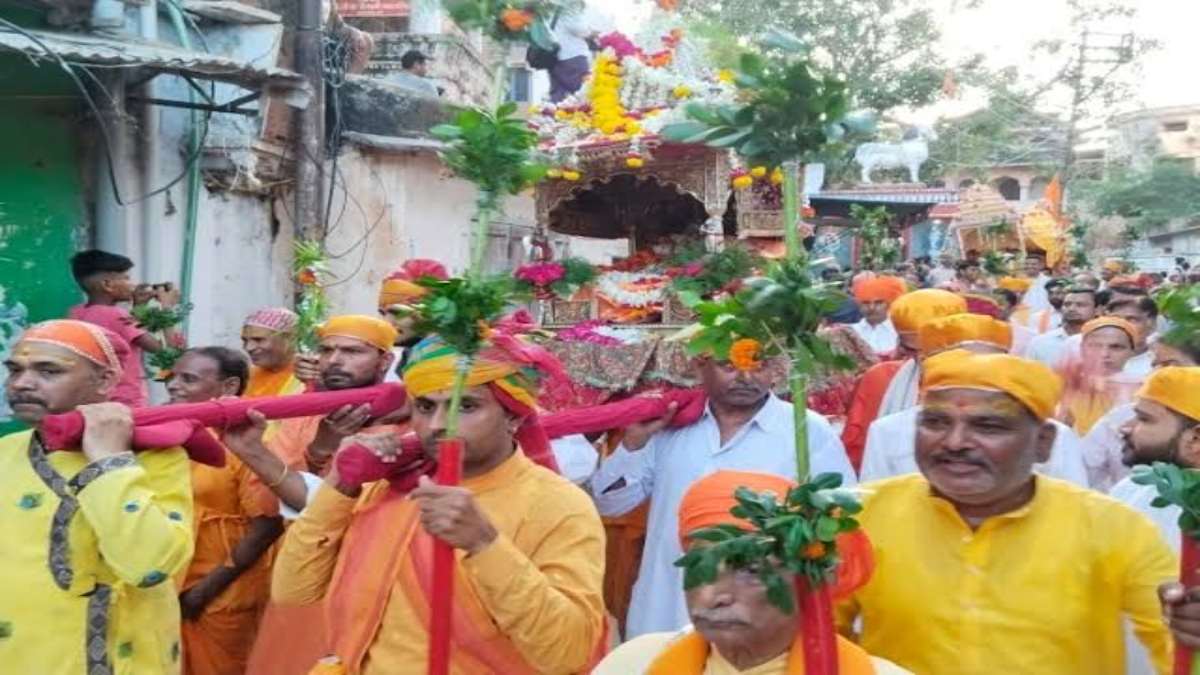 डोल ग्यारस आज : भगवान के निकलेंगे विमान, पालकी के नीचे से निकलने से दूर होते हैं कष्ट …