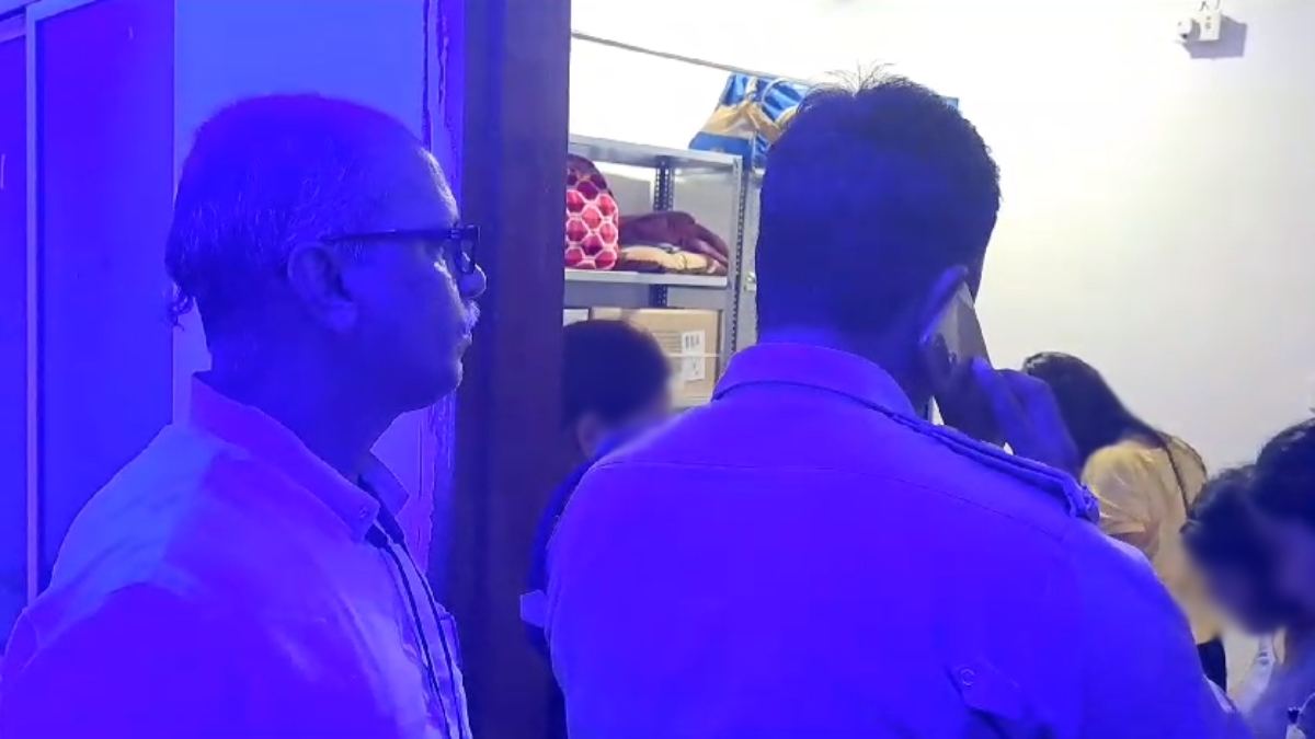 स्पा सेंटर पर छापा: ब्लैकमेलिंग और अवैध गतिविधियां संचालित होने का आरोप, एक युवती को थाने ले गई पुलिस