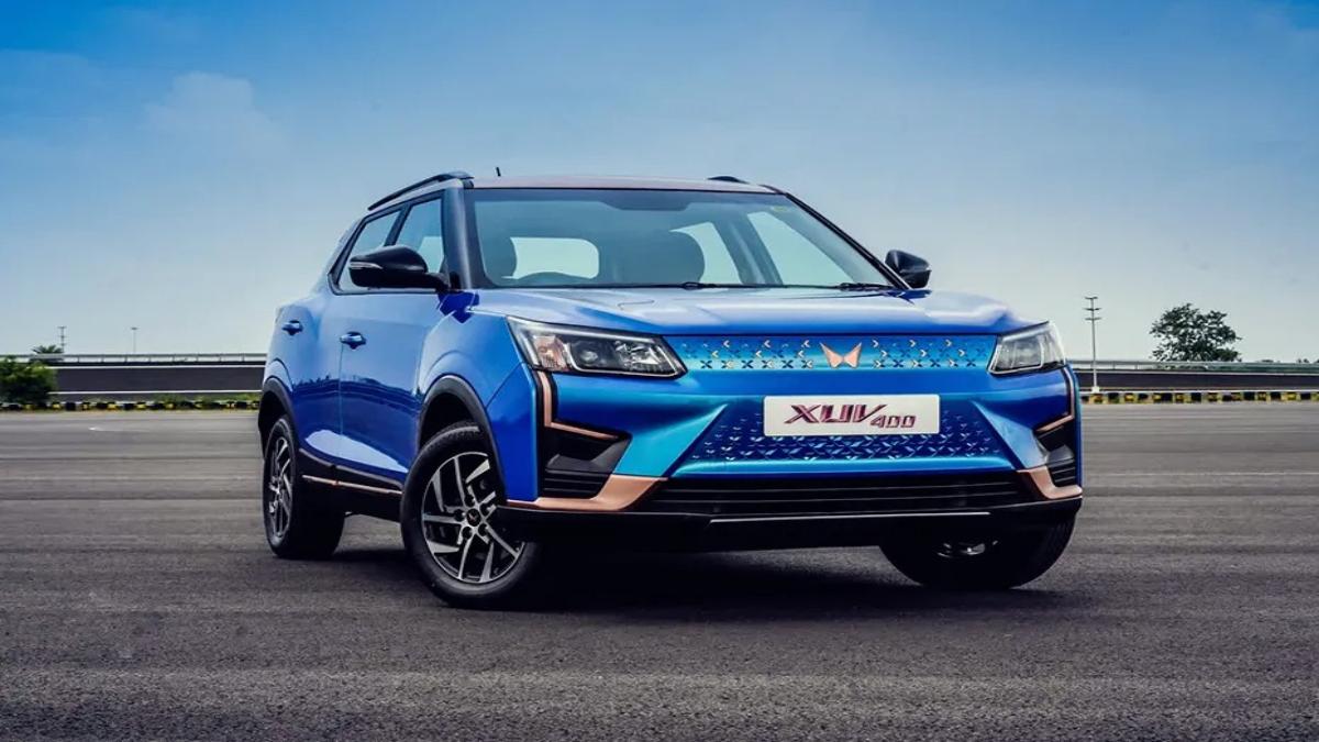 नई EV खरीदने का प्लान? Mahindra XUV 400 इलेक्ट्रिक एसयूवी पर मिल रहा बंपर डिस्काउंट