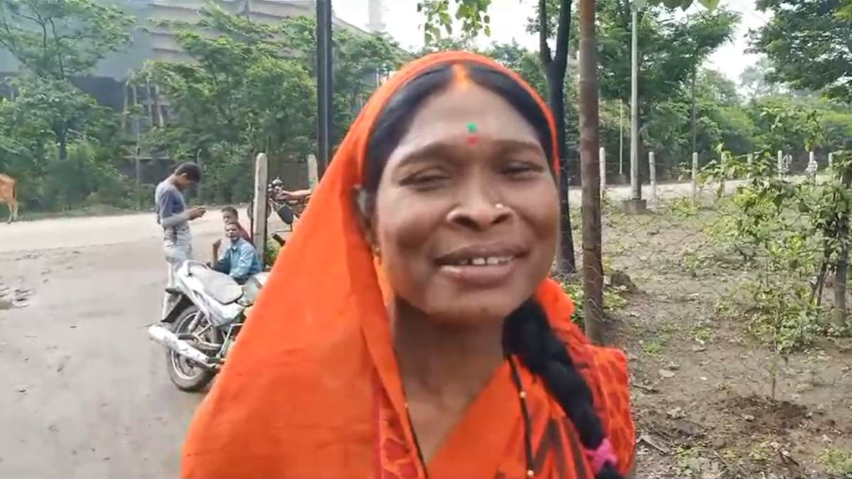मजदूर से बनी सरपंच, फिर बन गई मजदूर, पूर्व महिला सरपंच पैदल फैक्ट्री में जाती है काम पर, आज के समय के गांव के प्रधान करते हैं कार की सवारी