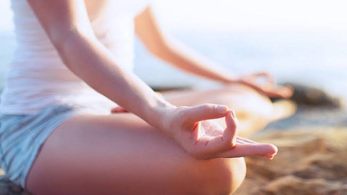ज्ञान मुद्रा करने से Body की कई समस्याएं होती है खत्म, रोजाना सुबह के समय 30 मिनट करें इसका अभ्यास …