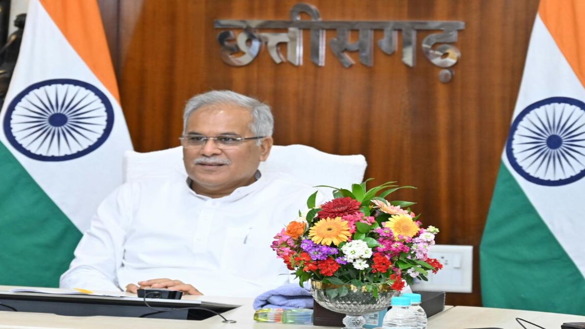 CG में विकास की बयारः CM बघेल ने पिछले 2 दिनों में दी 11 हज़ार करोड़ के विकास कार्यों की सौगात, बोले-BJP  पिछले 15 सालों की तुलना हमारे 5 सालों से कर ले…