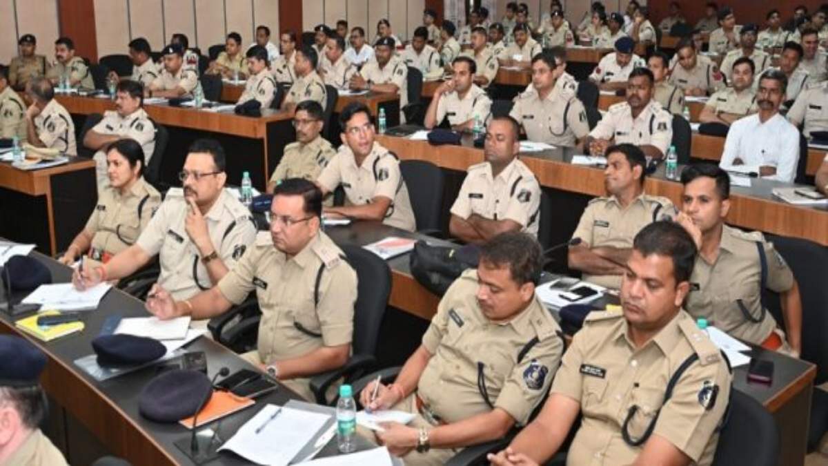 विधानसभा चुनाव 2023 : रायपुर में लगेगी प्रदेशभर के IG-SP की क्लास, चुनाव के दौरान कानून व्यवस्था संभालने दिया जाएगा प्रशिक्षण
