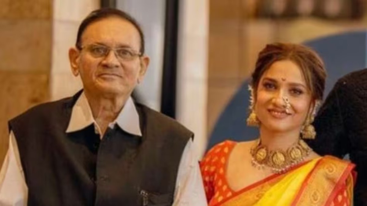 पिता की वन मंथ डेथ एनिवर्सरी पर Ankita Lokhande हुई इमोशनल, सोशल मीडिया पर शेयर किया पोस्ट …