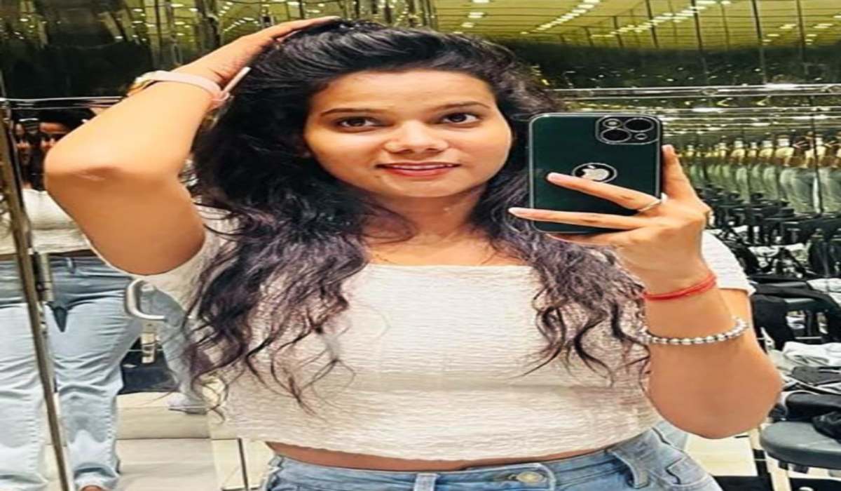 फांसी पर लटकी मिली जिम रिसेप्शनिस्ट की लाश, प्रेमी पर सुसाइड के लिए उकसाने का आरोप