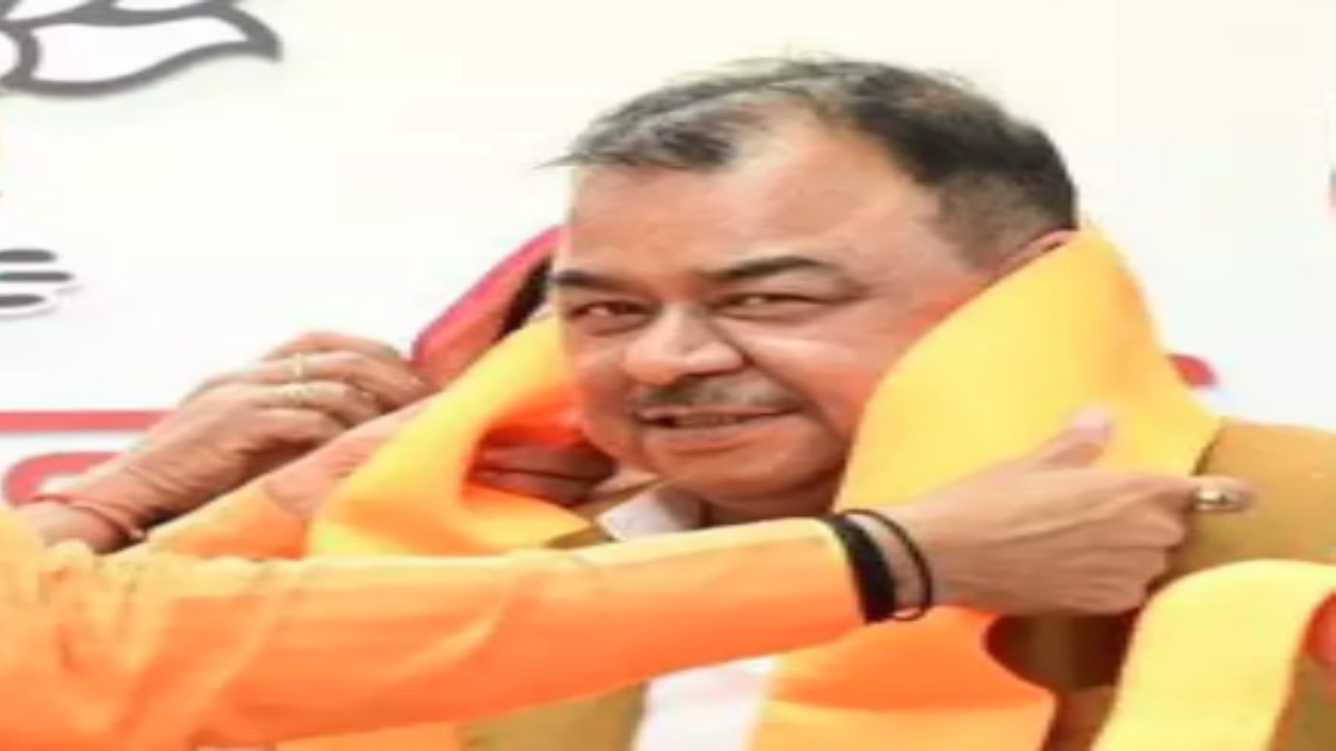 कांग्रेस प्रभारी से मिले पूर्व विधायक अभय मिश्रा: बंद कमरे में हुई चर्चा, हाल ही कांग्रेस छोड़ भाजपा में हुए हैं शामिल