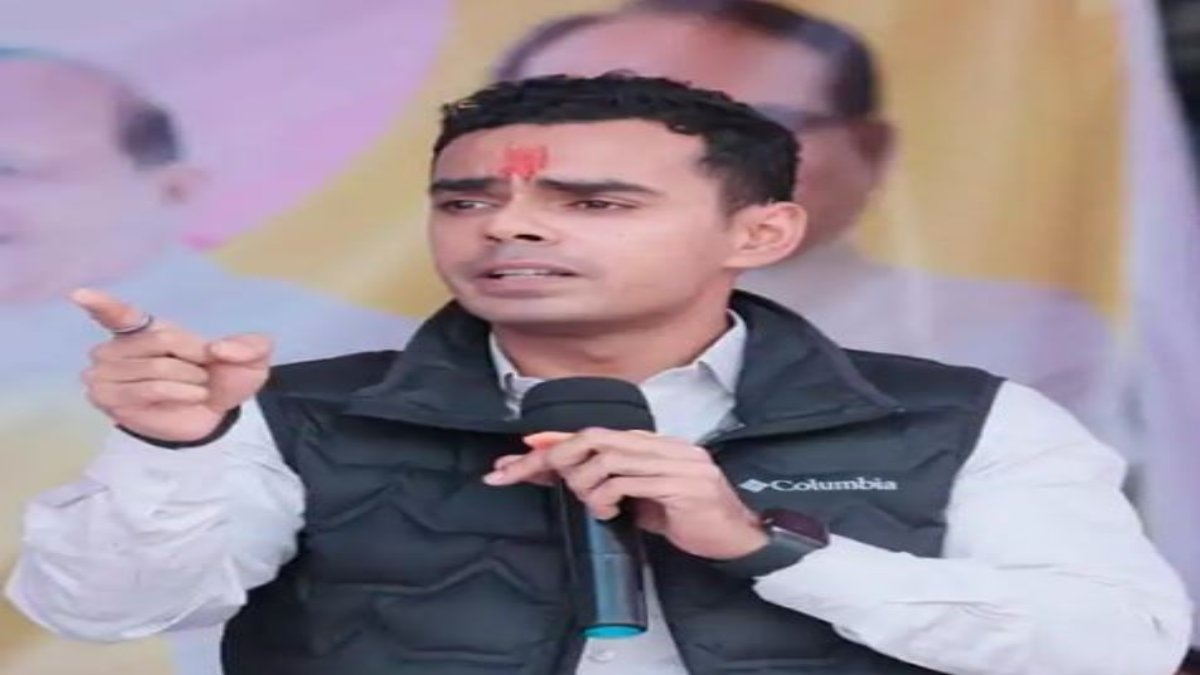 विद कांग्रेस के ट्वीट पर CM के बेटे का पलटवार: कार्तिकेय ने कहा- मेरे जीवित पिता के श्राद्ध की बात कर रहे, समझ नहीं आ रहा दया करूं या गुस्सा ? Congress ने कही ये बात