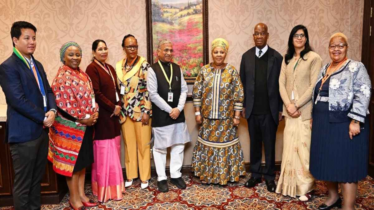 ब्रिक्स कांफ्रेंस में सांसद सुमित्रा हुई शामिल: तीन सदस्यीय संसदीय दल ने अफ्रीका साझेदारी को गहरा करने चर्चा की