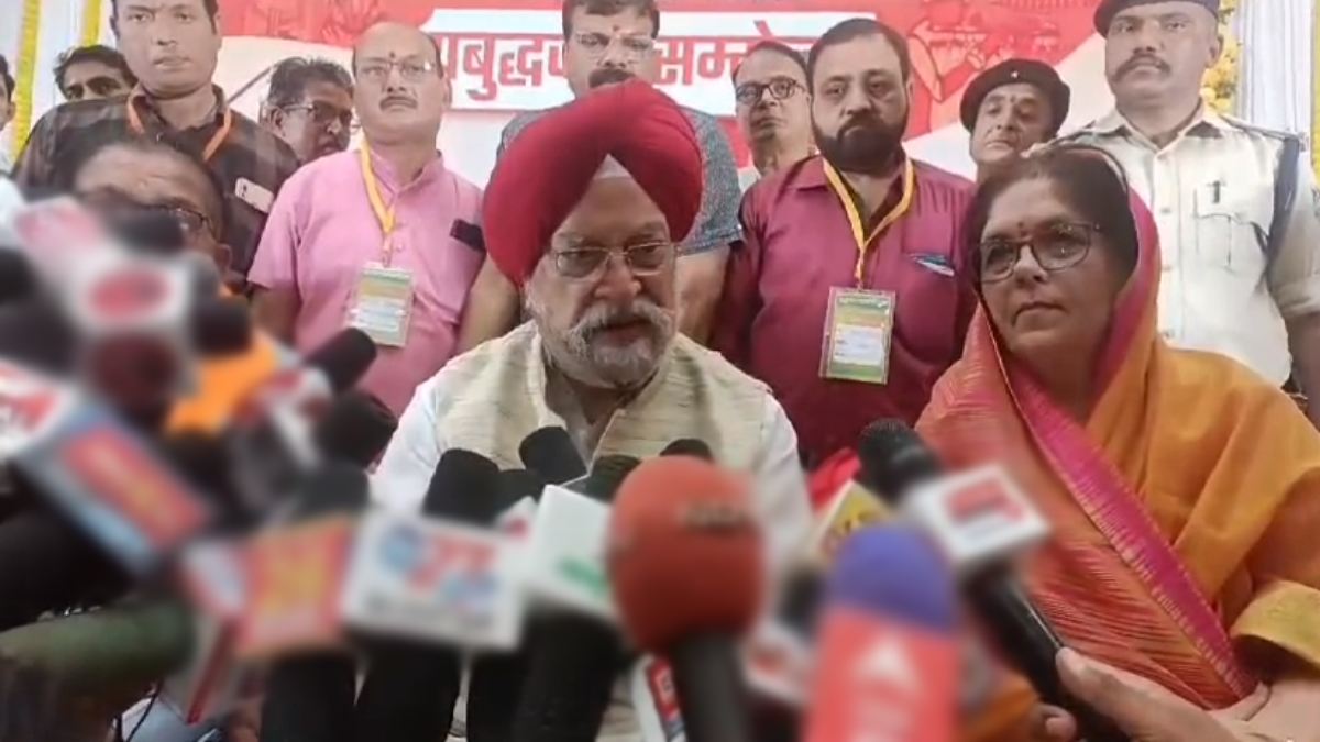 छोटे शहरों में चलेगी 10 हजार इलेक्ट्रिक बस: धार पहुंचे हरदीप सिंह ने कहा- केंद्रीय मंत्री विधानसभा में पहुंच रहे, इससे बीजेपी को मिलेगी ताकत