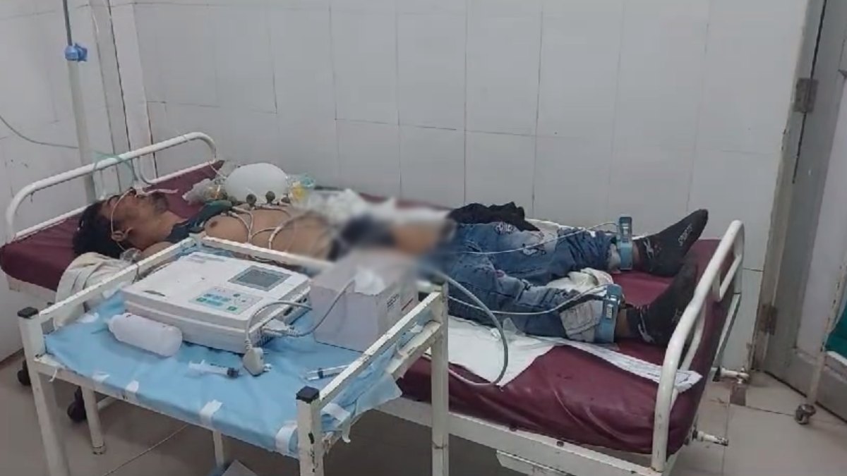 MP में तेज रफ्तार का कहर: पन्ना में खाई में गिरी बाइक, युवक की मौत, मुरैना में ट्रैक्टर ने टोल बूथ को मारी टक्कर, महिला कर्मचारी गंभीर घायल