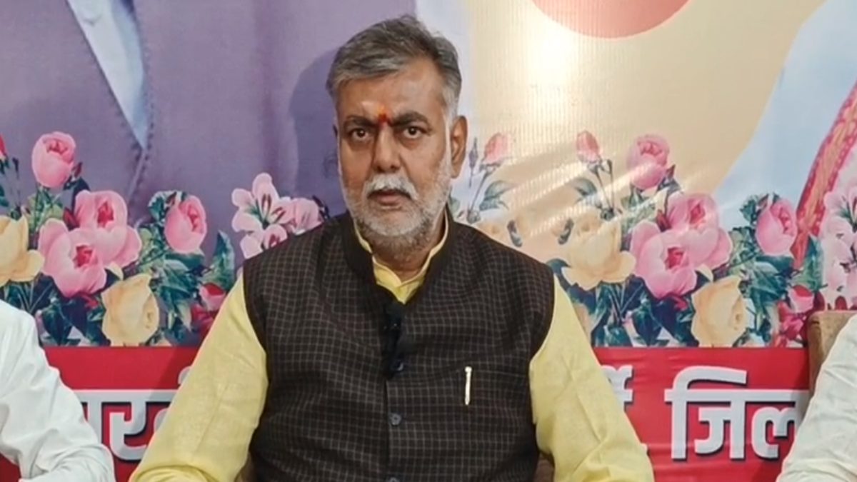 केंद्रीय मंत्री ने PCC चीफ पर बोला हमला: कहा- जिस तरीके से ईस्ट इंडिया कंपनी आई थी, उसी तरह कमलनाथ ने भी बंगाल से आकर छिंदवाड़ा में राजनीतिक अतिक्रमण किया