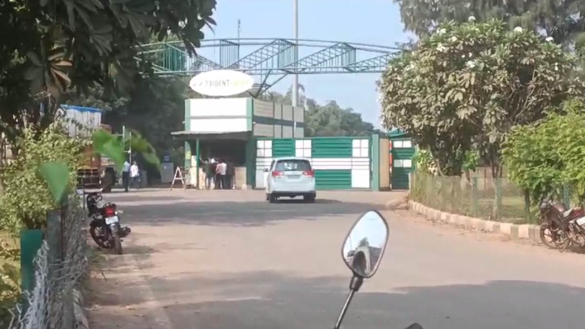 ट्राइडेंट ग्रुप ऑफ कंपनीज में तीसरे दिन भी कार्रवाई जारीः IT विभाग के 15 अधिकारी और CISF का स्टाफ भोपाल ऑफिस में मौजूद, हो सकता है बड़ा खुलासा