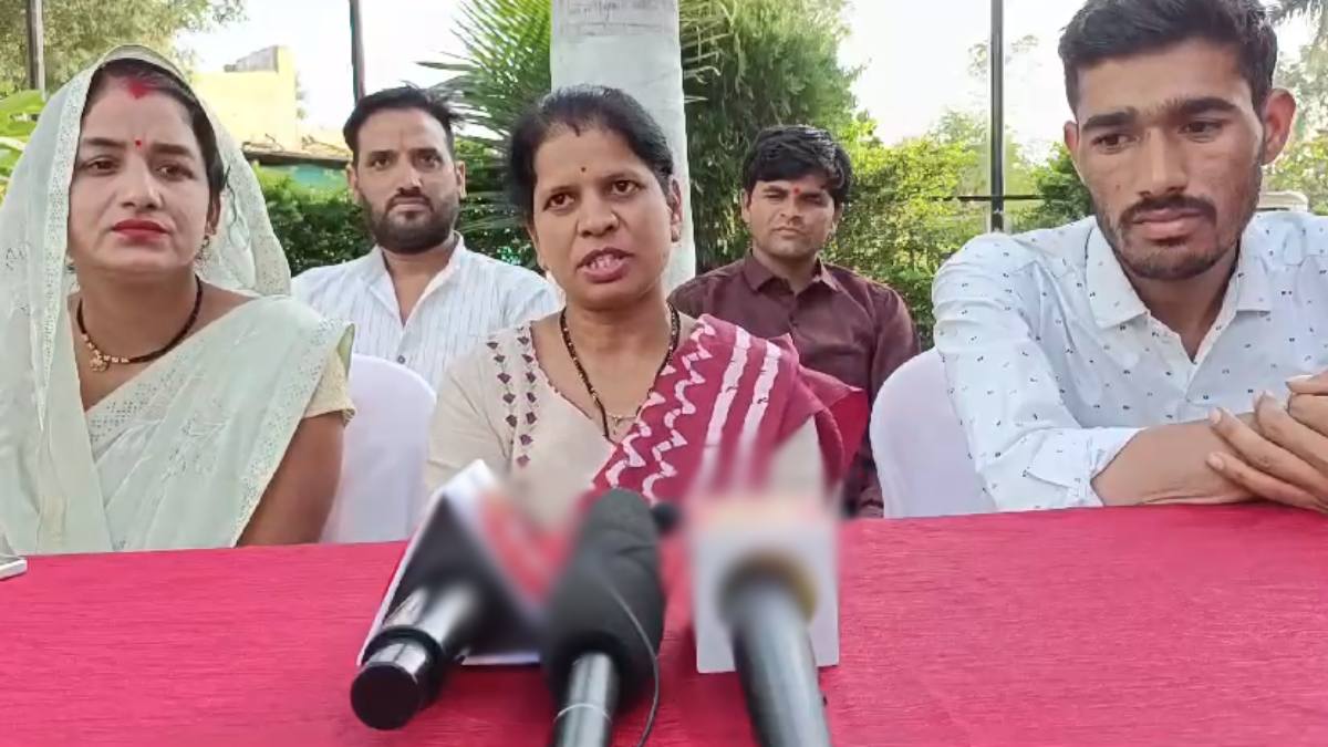 पाल धनगर समाज ने गृहमंत्री के खिलाफ खोला मोर्चा: कहा- अगर माफी नहीं मांगी तो भुगतना पड़ेगा खामियाजा, जानिए क्या है मामला