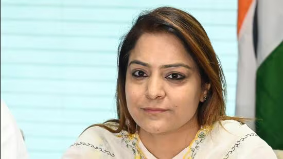 दिल्ली की मेयर शैली ओबेरॉय को मिली विदेश जाने की अनुमति