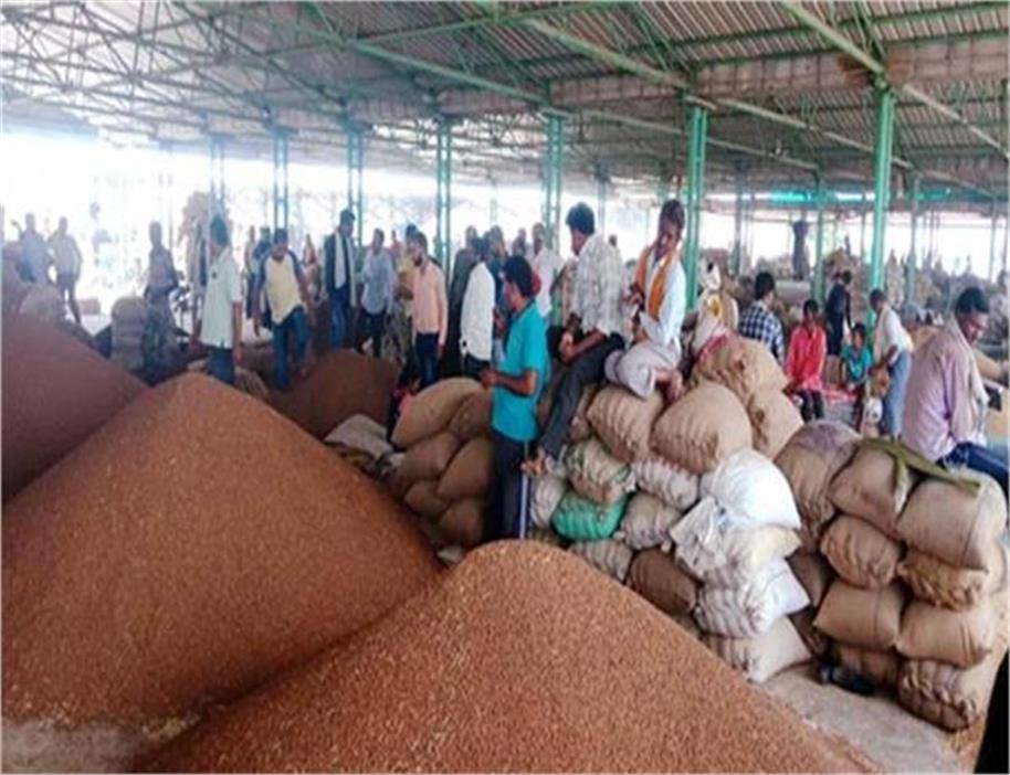 10 लाख मजदूरों ने अनिश्चितकाल हड़ताल करने का किया ऐलान