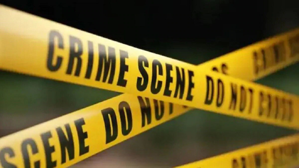 Delhi Crime News: मोती बाग मेट्रो स्टेशन के नीचे युवक को गोद डाला