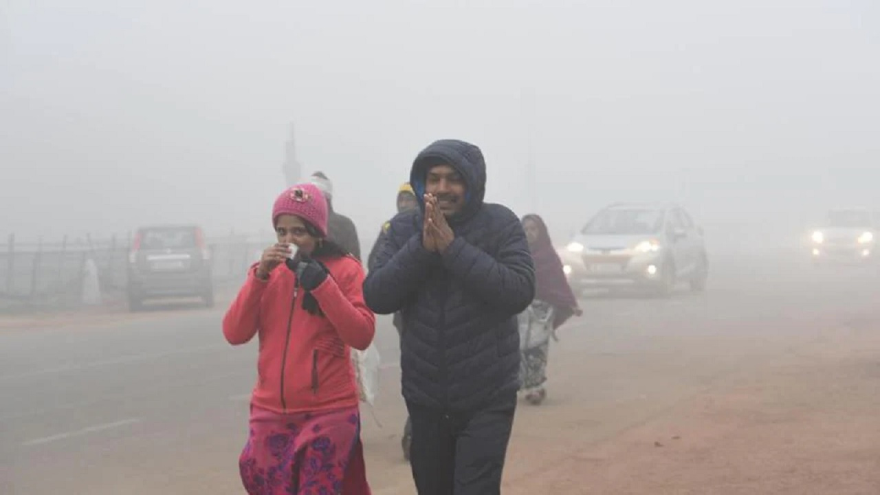 राजधानी में बारिश से सर्दी की दस्तक