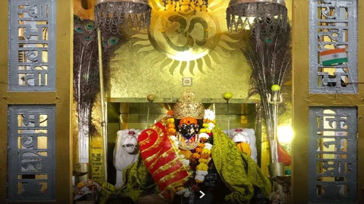 Navratri Special: ‘मांढरे वाली माता का मंदिर’, अष्टभुजा महिषासुर मर्दिनी रूप में भक्तों को देती है दर्शन, जानिए क्यों कहते है इन्हें कैंसर वाली माता ?