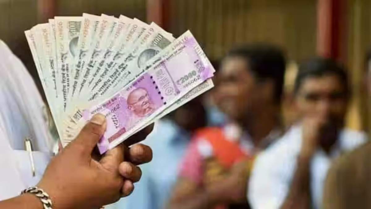 PM SWANIDHI Scheme: क्या आपको भी लेना है बिजनेस लोन, सरकार कर रही है मदद, जानिए कैसे उठाएं फायदा ?