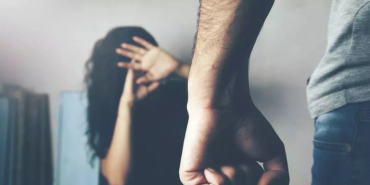 डेराबस्सी : पीजी में दोस्त ने आकर बनाया वीडियो किया ब्लैकमेल, मकान मालिक पर एफआईआर दर्ज