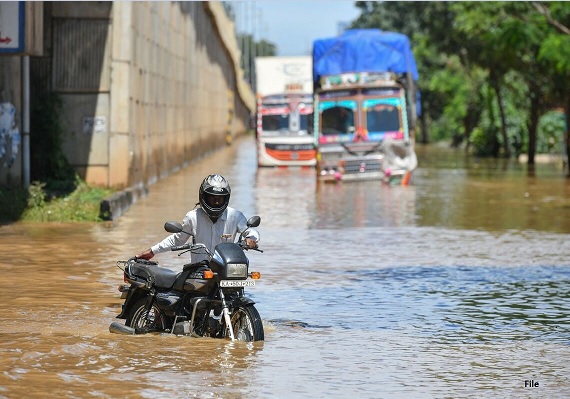 Odisha News: विभाग की लापरवाही, बालासोर के 50 गांव बाढ़ की चपेट में