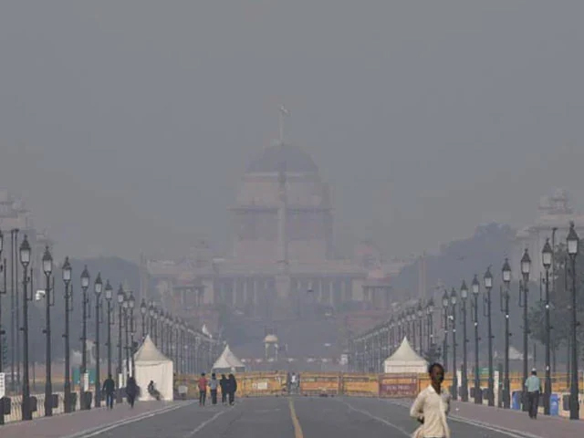 राजधानी में हवा गंभीर स्तर के नजदीक पहुंची
