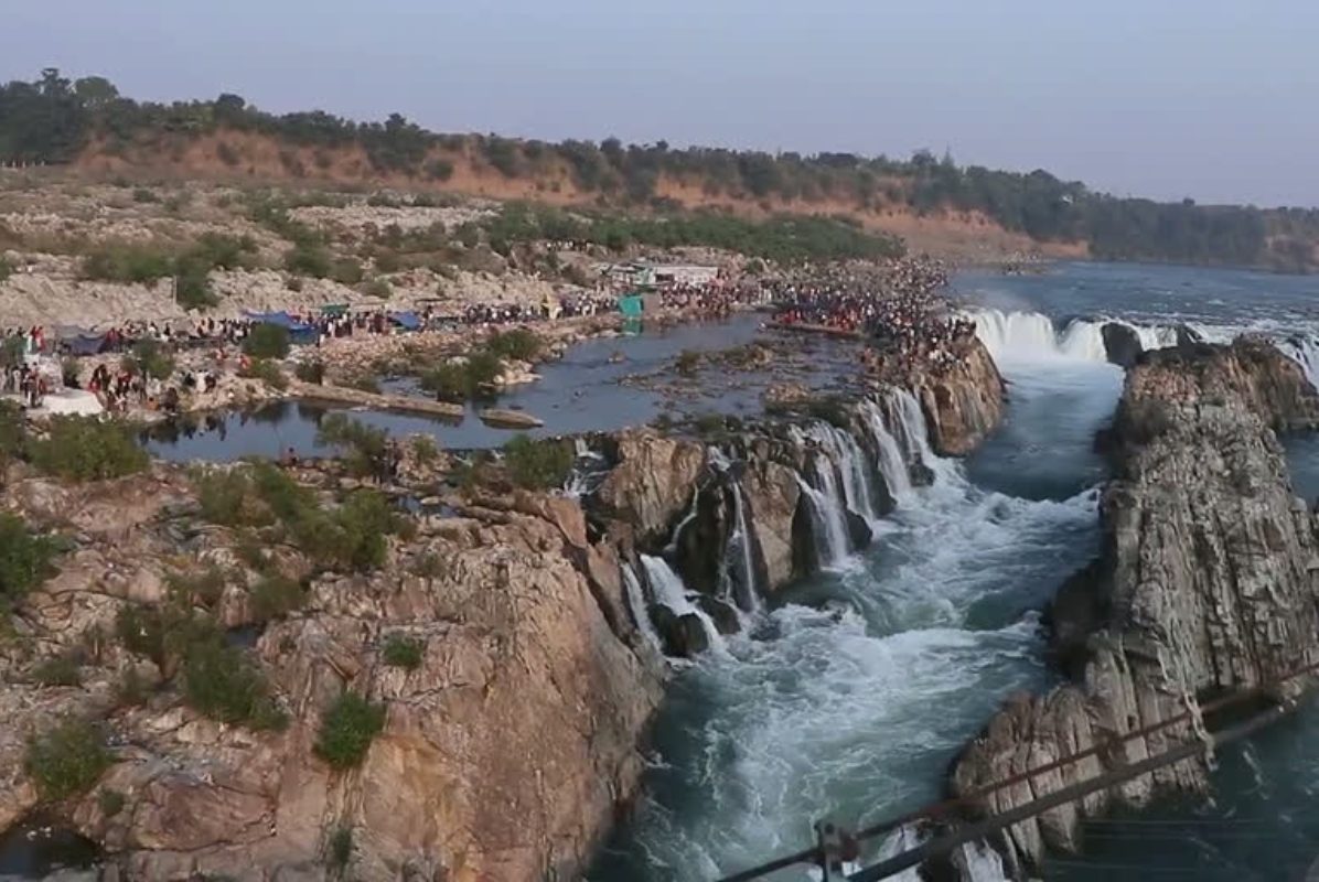 Weekend Getaways: वीकेंड में कहीं नजदीक घूमने जाना है तो पहुंच जाइए यहाँ, इस जगह का बॉलीवुड भी है दीवाना