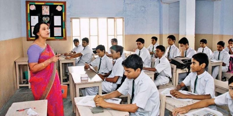 मंजूरी से ज्यादा admissions करने वाले स्कूलों को 1 लाख रुपए का जुर्माना