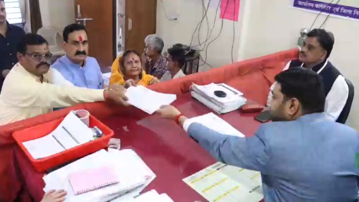 नरोत्तम मिश्रा ने भरा नामांकन: कांग्रेस पर बोला हमला, कहा- वह जनता को केवल वोट मानते हैं और हम भगवान   