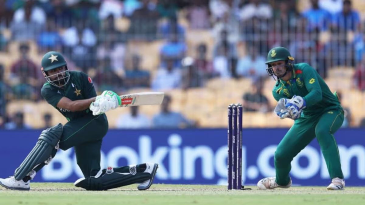 ICC CWC 2023 PAK vs RSA : साउथ अफ्रीका ने पाकिस्तान को 270 रनों पर रोका, तबरेज़ शम्सी ने झटके सबसे ज्यादा विकेट