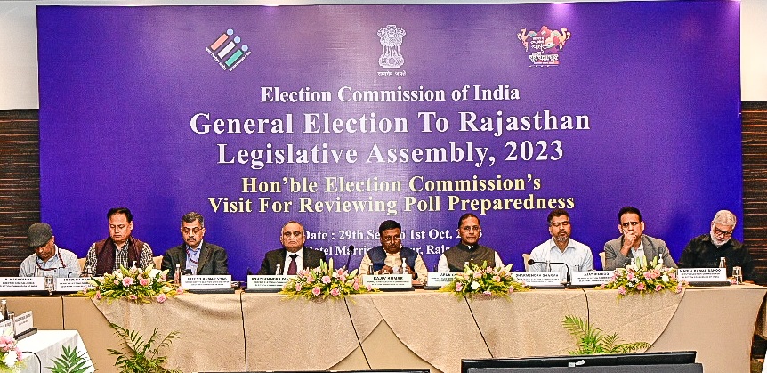 Rajasthan News: निर्वाचन व्यय की मॉनिटरिंग के लिए शराब, ड्रग्स, नगदी और फ्रीबीज के परिवहन पर होगी कड़ी नजर