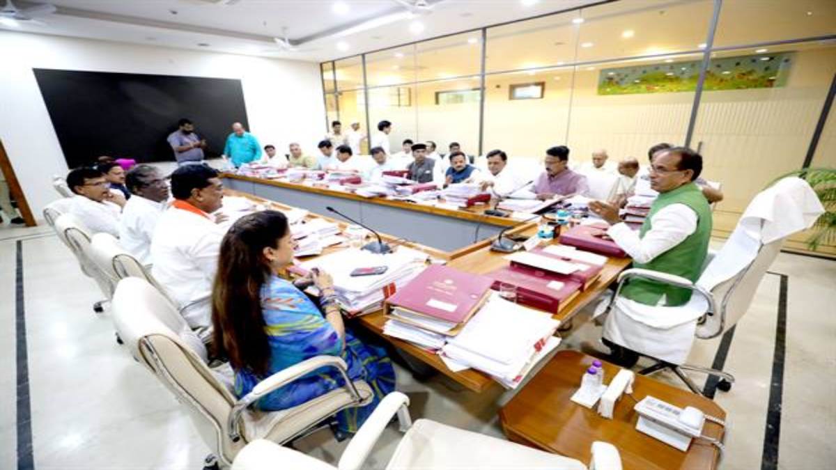 शिवराज कैबिनेट का फैसला: 2 नए जिले, 5 नई तहसील, 9 कल्याण बोर्ड समेत इन प्रस्तावों को मिली मंजूरी…