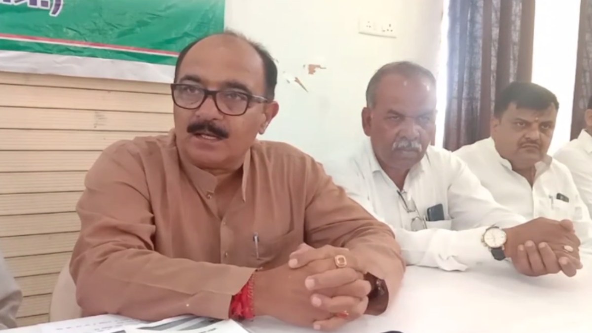 MP Assembly Election: कांग्रेस जिला अध्यक्ष ने प्रत्याशियों के जीत का किया दावा, टिकटों की घोषणा के बाद नाराजगी की बात को नाकारा    