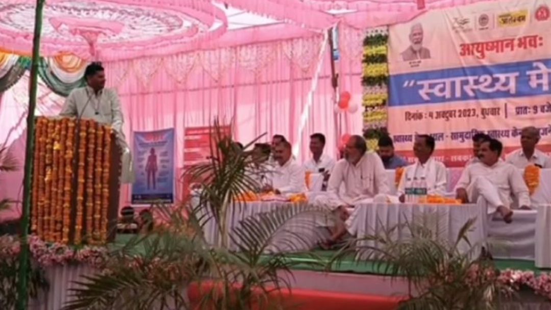 MP Election: स्वास्थ्य मेले का मंच भी बना राजनीति का अखाड़ा, जीतू पटवारी के बयान को लेकर बवाल