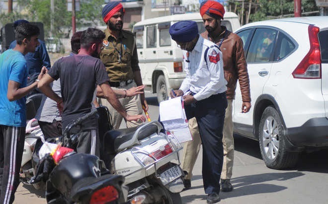 ट्रैफिक पुलिस बना ‘सड़क सुरक्षा फोर्स’,  1500 कर्मचारियों और अधिकारियों का चयन, 300 महिलाएं भी शामिल, नई वर्दी में आयेंगे नजर