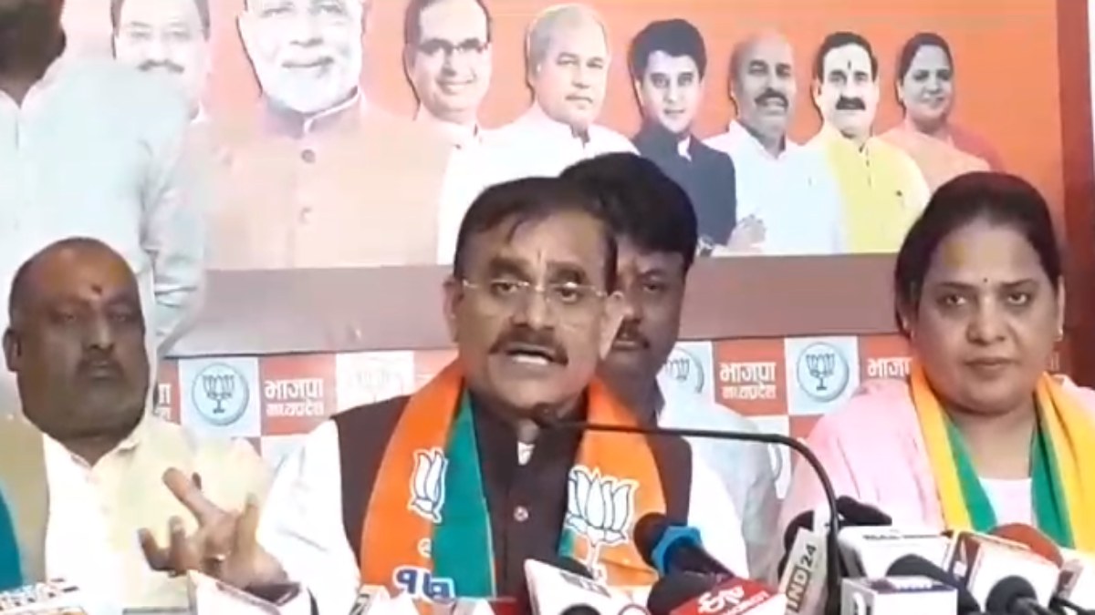 कांग्रेस की सूची पर वीडी शर्मा ने साधा निशाना: कहा- पार्टी में AICC नहीं परिवार तय करता है टिकट, अपराधियों को उतारा मैदान में 