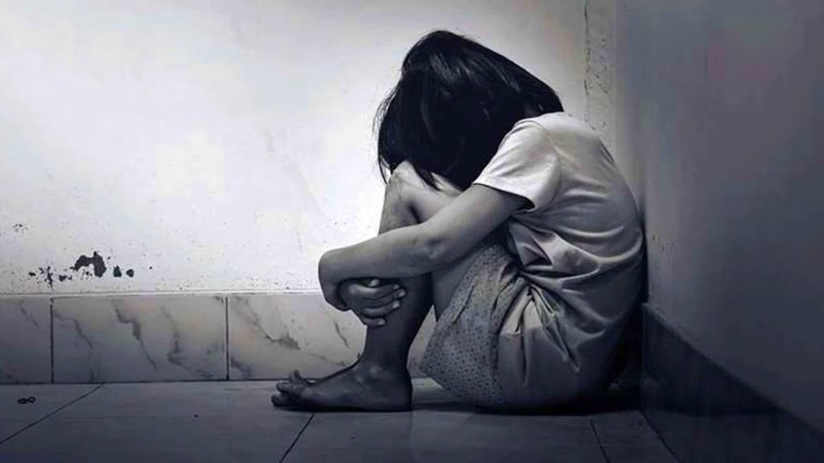 स्कूल वैन चालक की गंदी करतूत: 4 साल की मासूम बच्ची के साथ किया ऐसा काम, पुलिस ने किया गिरफ्तार