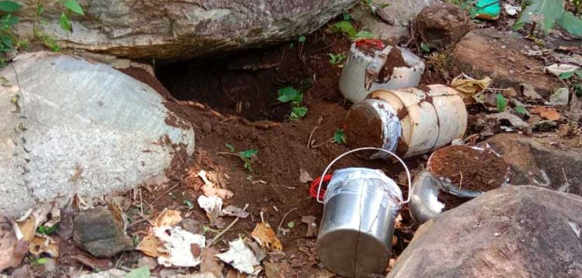 Odisha News: कमरगुड़ा जंगली इलाके में तलाशी अभियान के दौरान पांच बारूदी सुरंगें बरामद, एक बड़े खतरे से मिली सुरक्षा