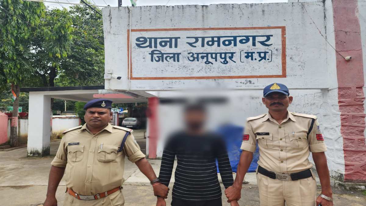 शादी समारोह में हुई मुलाकात दोस्ती में बदली; युवती का अश्लील VIDEO बनाकर इंस्टाग्राम पर किया वायरल, आरोपी गिरफ्तार