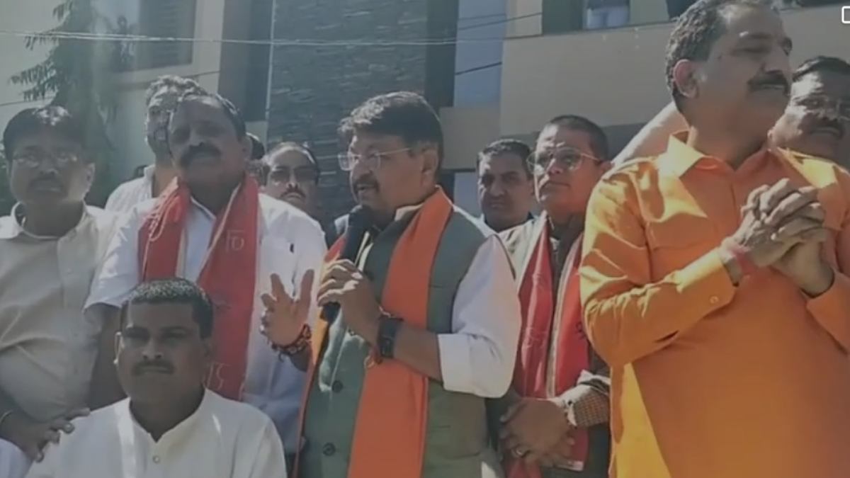 MP में नाराज नेताओं को मनाने में जुटी बीजेपी: नागदा में राष्ट्रीय महासचिव बोले- कभी कभी हर निर्णय हमारी पसंद का नहीं होता, सभी को…
