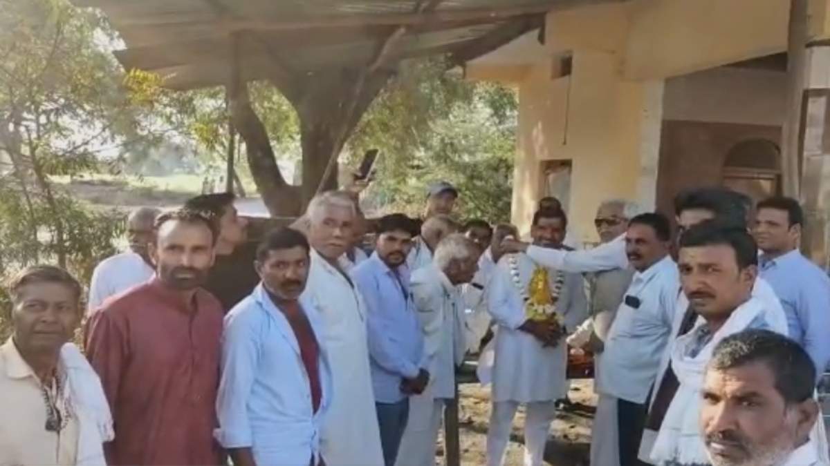 कालापीपल विधानसभा में त्रिकोणीय मुकाबला: टिकट नहीं मिलने से नाराज कांग्रेस नेता ने थामा ‘आप’ का दामन, BJP प्रत्याशी को हरा चुका है 13 हजार वोटों से