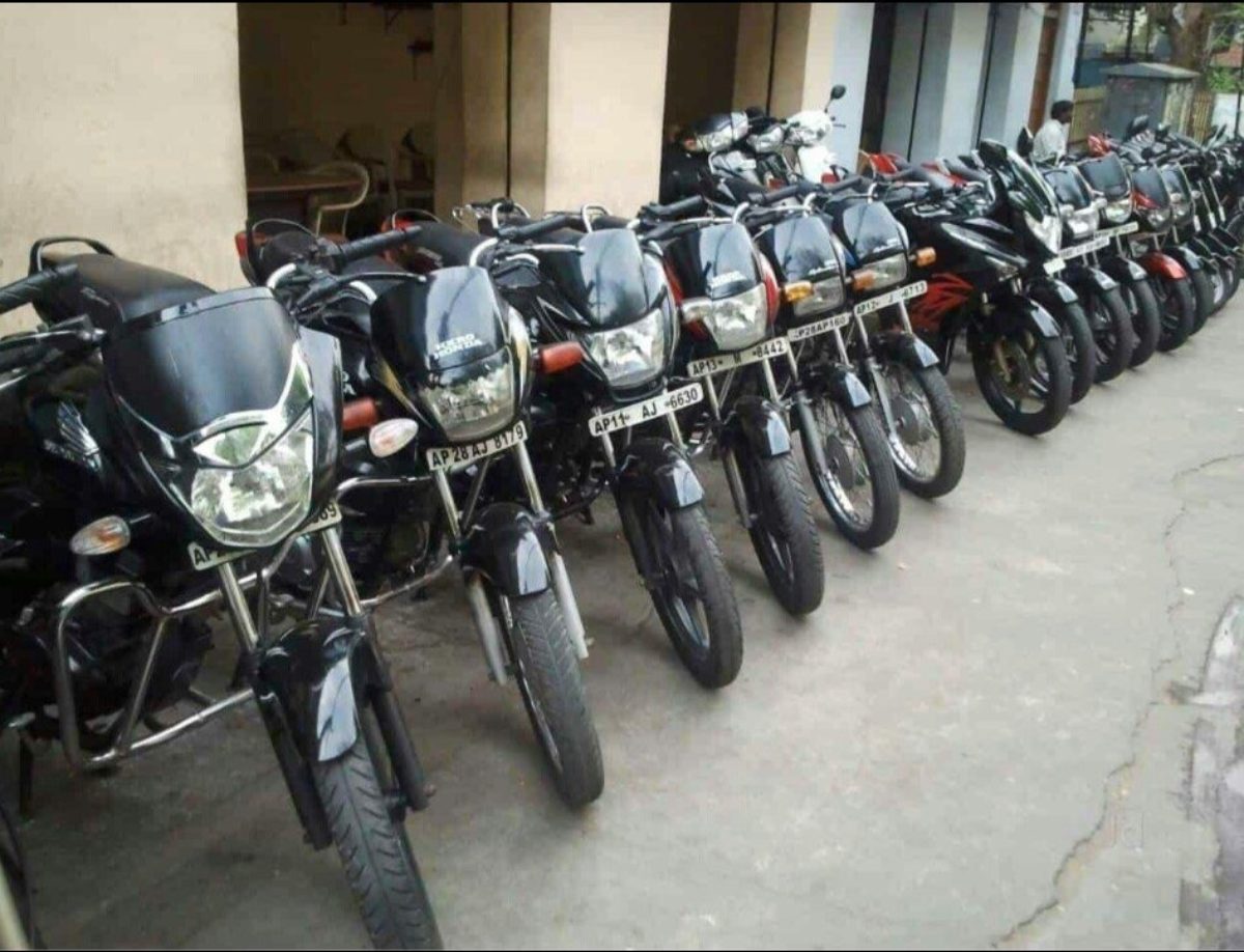 Automobile News: पुरानी बाइक या स्कूटर खरीदने से पहले रखें किन बातों का ख्याल, जानें डिटेल
